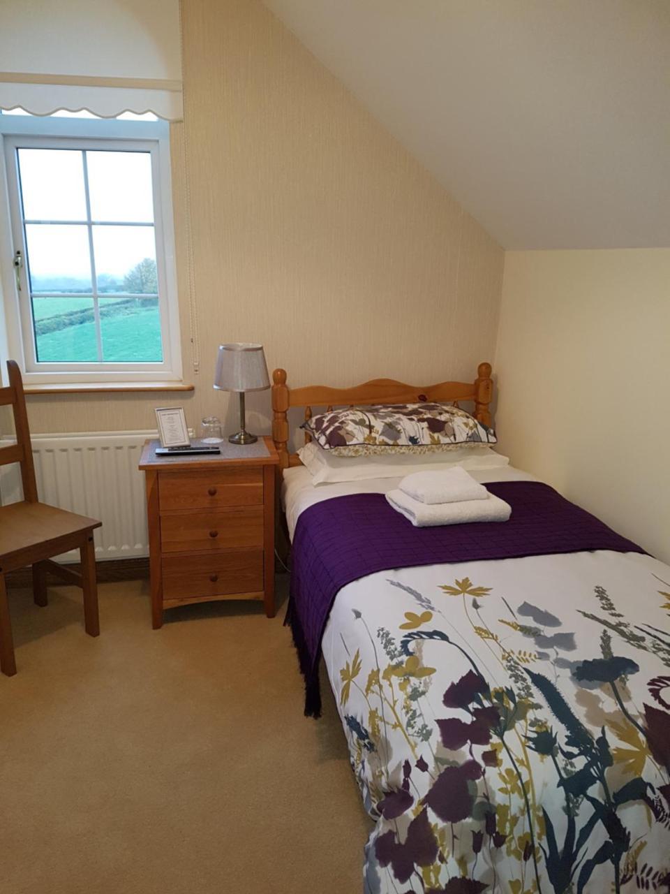Kilcreeny Lodge Лисберн Экстерьер фото